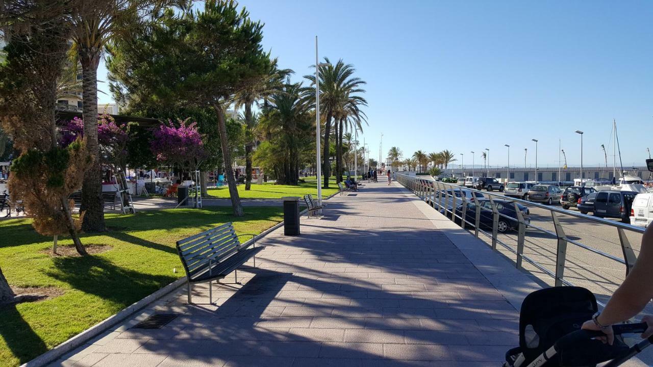 Apartamento Eivissa 800 M De La Playa De Gandia Bagian luar foto